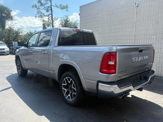 SEMINUEVOS RAM 1500 a Estados en autogozo