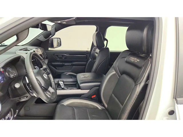 SEMINUEVOS RAM 1500 a Estados en autogozo