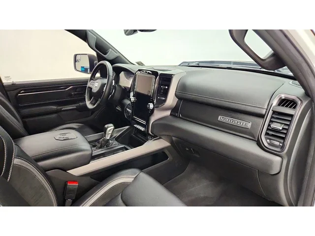 SEMINUEVOS RAM 1500 a Estados en autogozo