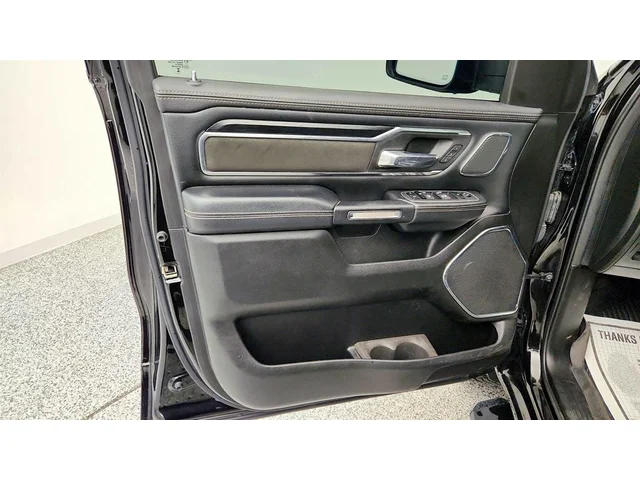 SEMINUEVOS RAM 1500 a Estados en autogozo