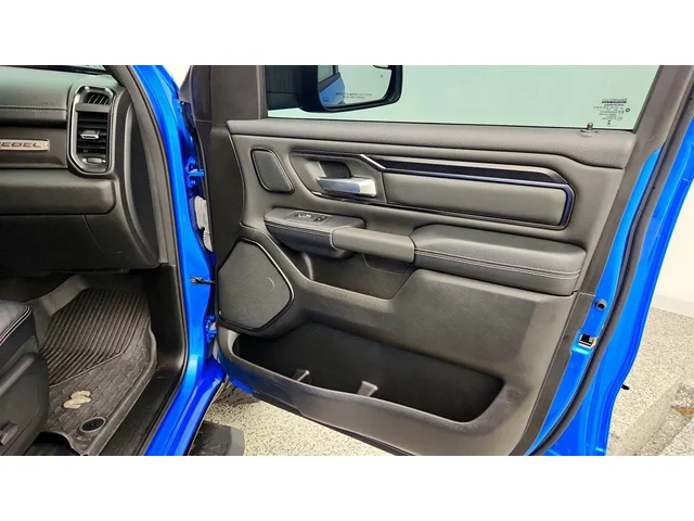 SEMINUEVOS RAM 1500 a Estados en autogozo