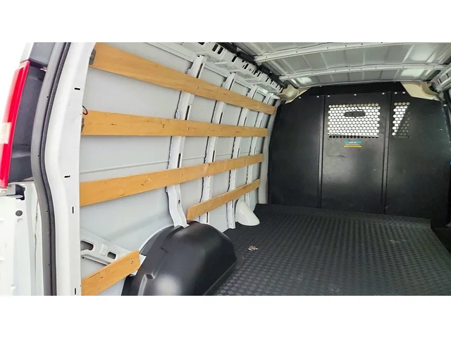SEMINUEVOS GMC Savana Cargo Van a Estados en autogozo