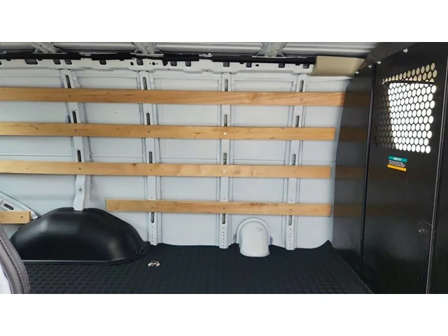 SEMINUEVOS GMC Savana Cargo Van a Estados en autogozo