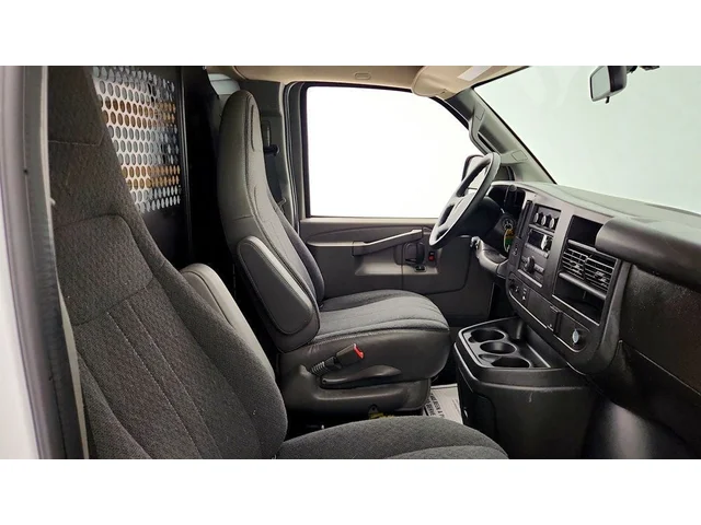 SEMINUEVOS GMC Savana Cargo Van a Estados en autogozo