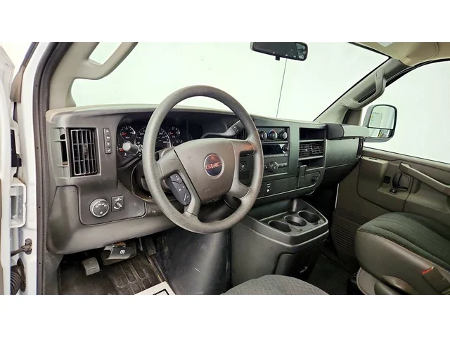 SEMINUEVOS GMC Savana Cargo Van a Estados en autogozo
