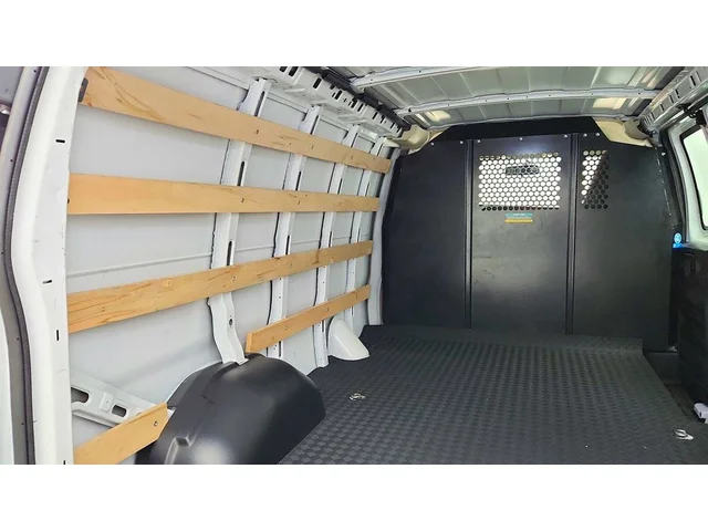 SEMINUEVOS GMC Savana Cargo Van a Estados en autogozo