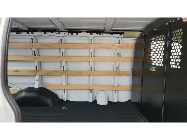 SEMINUEVOS GMC Savana Cargo Van a Estados en autogozo