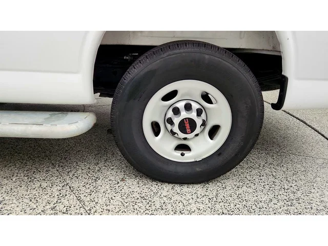 SEMINUEVOS GMC Savana Cargo Van a Estados en autogozo