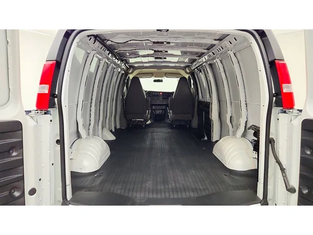 SEMINUEVOS GMC Savana Cargo Van a Estados en autogozo