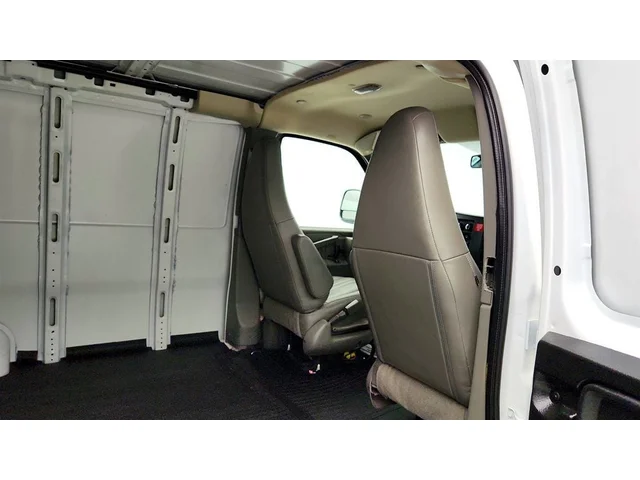 SEMINUEVOS GMC Savana Cargo Van a Estados en autogozo