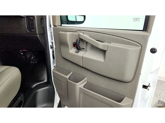 SEMINUEVOS GMC Savana Cargo Van a Estados en autogozo