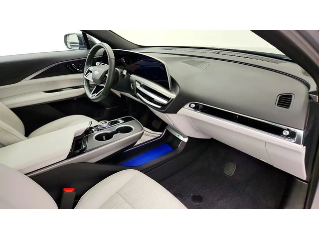 SEMINUEVOS CADILLAC LYRIQ a Estados en autogozo
