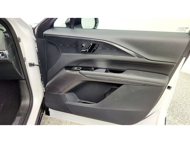 SEMINUEVOS CADILLAC LYRIQ a Estados en autogozo