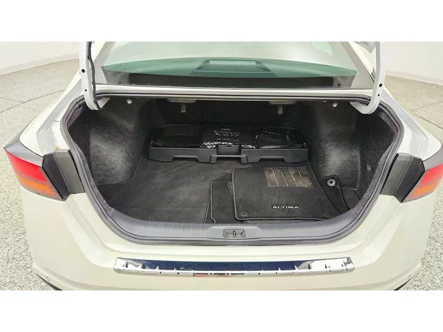 SEMINUEVOS NISSAN Altima a Estados en autogozo