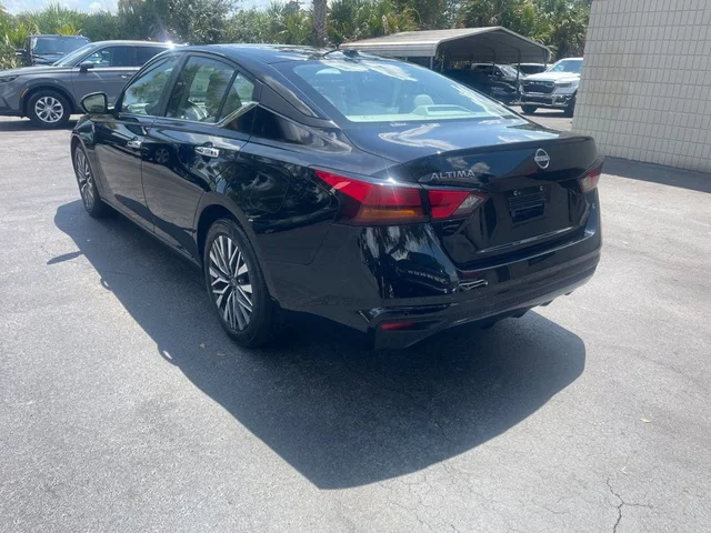 SEMINUEVOS NISSAN ALTIMA a Estados en autogozo