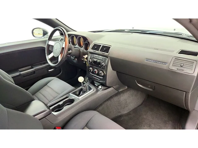 SEMINUEVOS DODGE Challenger a Estados en autogozo