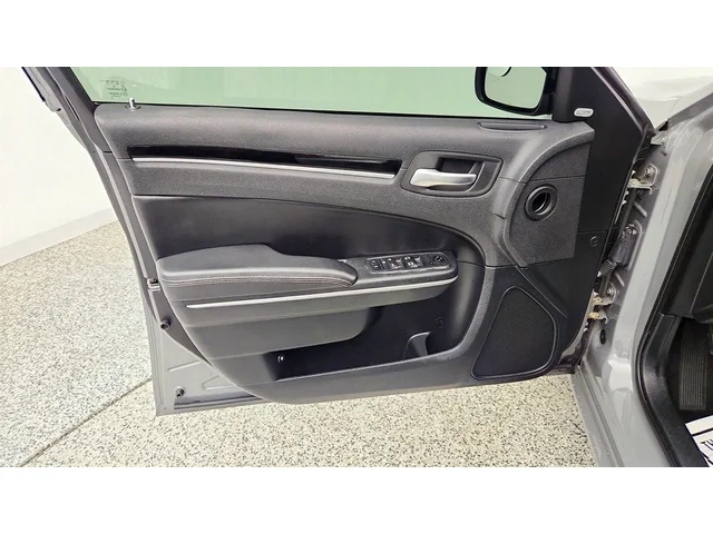 SEMINUEVOS CHRYSLER 300 a Estados en autogozo