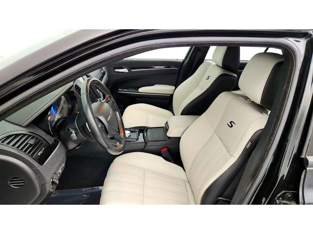 SEMINUEVOS CHRYSLER 300 a Estados en autogozo
