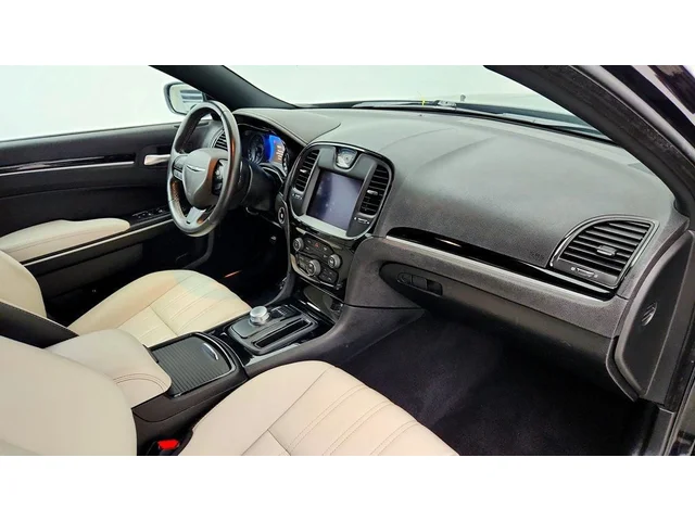 SEMINUEVOS CHRYSLER 300 a Estados en autogozo