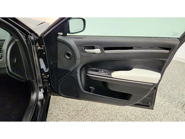 SEMINUEVOS CHRYSLER 300 a Estados en autogozo