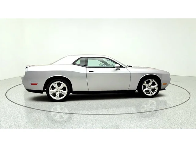 SEMINUEVOS DODGE Challenger a Estados en autogozo