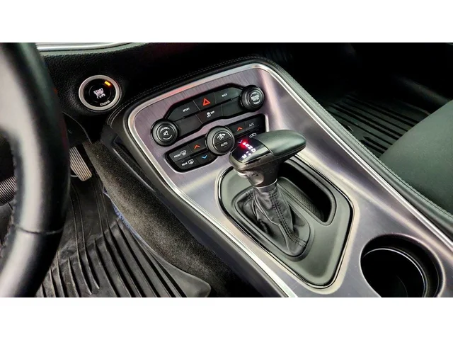 SEMINUEVOS DODGE Challenger a Estados en autogozo