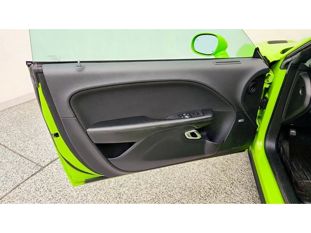 SEMINUEVOS DODGE Challenger a Estados en autogozo