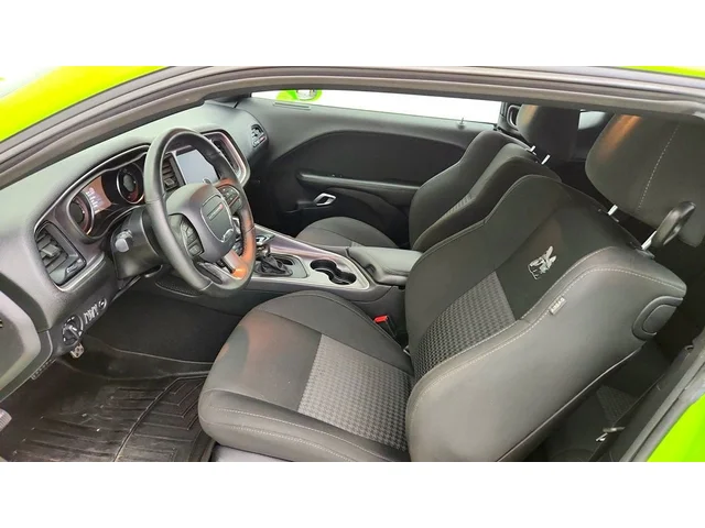 SEMINUEVOS DODGE Challenger a Estados en autogozo