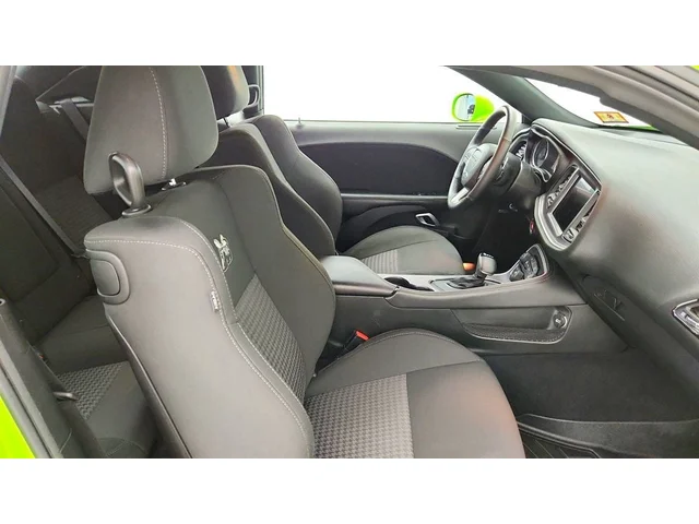 SEMINUEVOS DODGE Challenger a Estados en autogozo