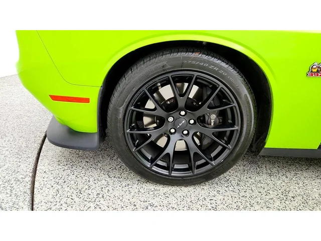 SEMINUEVOS DODGE Challenger a Estados en autogozo