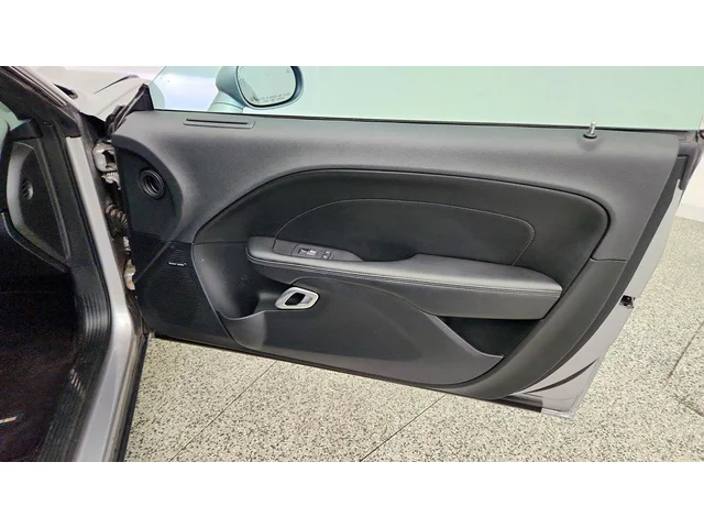 SEMINUEVOS DODGE Challenger a Estados en autogozo