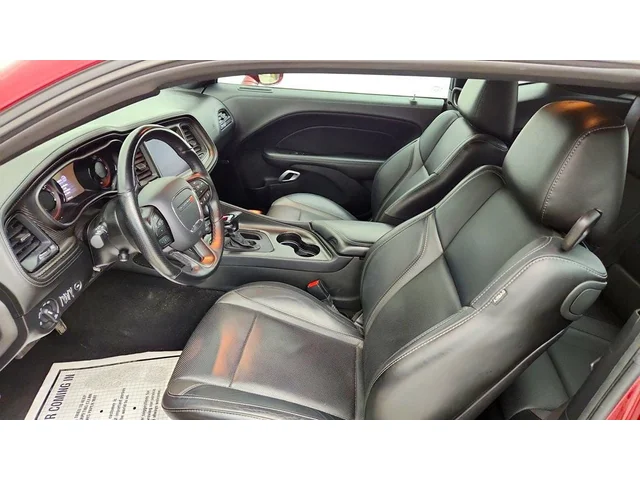 SEMINUEVOS DODGE Challenger a Estados en autogozo
