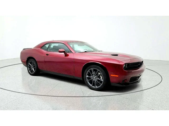 SEMINUEVOS DODGE Challenger a Estados en autogozo
