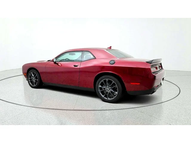 SEMINUEVOS DODGE Challenger a Estados en autogozo