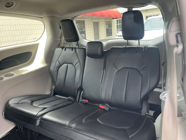 SEMINUEVOS CHRYSLER PACIFICA a Estados en autogozo