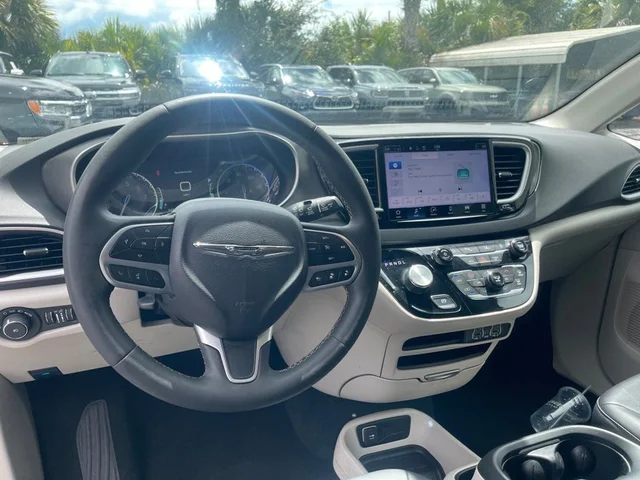SEMINUEVOS CHRYSLER PACIFICA a Estados en autogozo