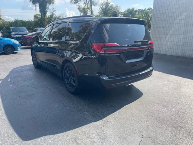 SEMINUEVOS CHRYSLER PACIFICA a Estados en autogozo