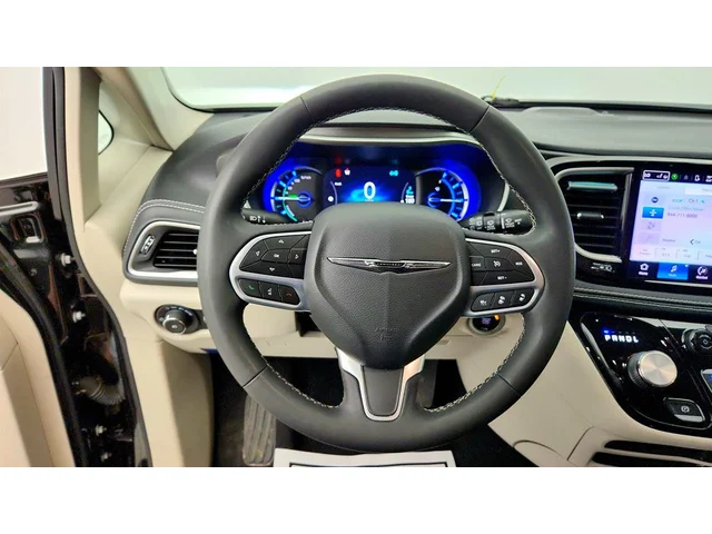 SEMINUEVOS CHRYSLER Pacifica a Estados en autogozo