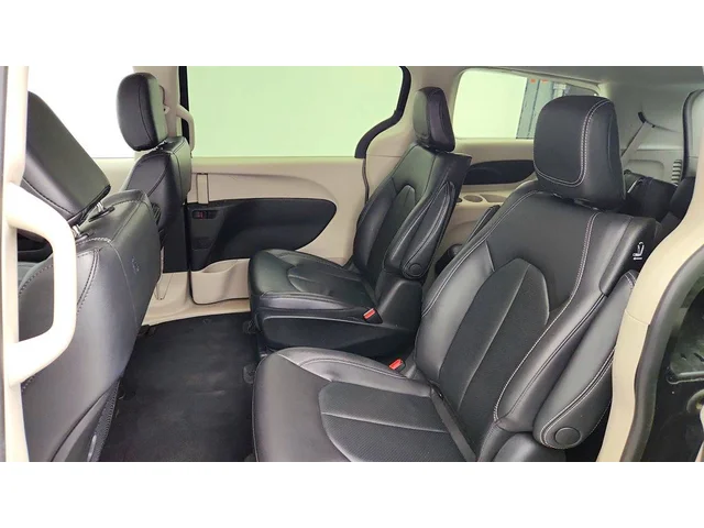 SEMINUEVOS CHRYSLER Pacifica a Estados en autogozo