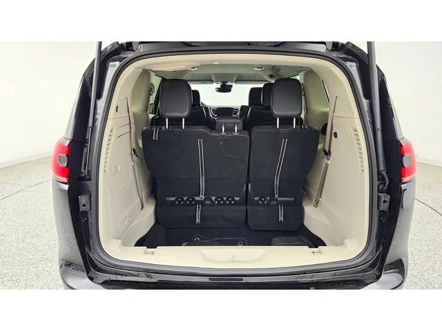 SEMINUEVOS CHRYSLER Pacifica a Estados en autogozo