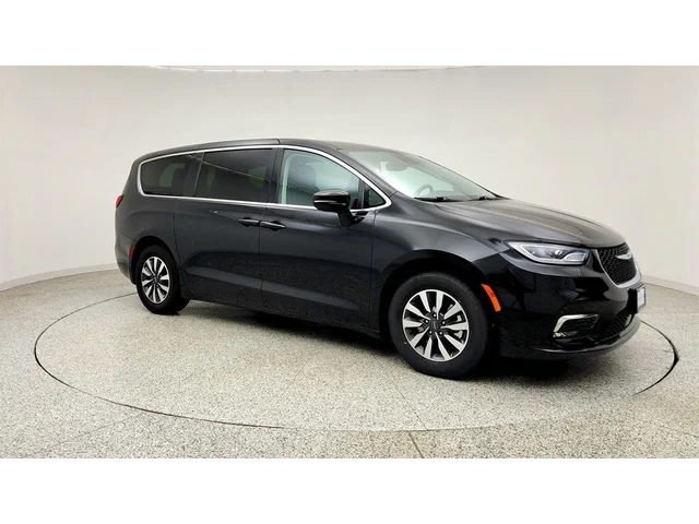 SEMINUEVOS CHRYSLER Pacifica a Estados en autogozo