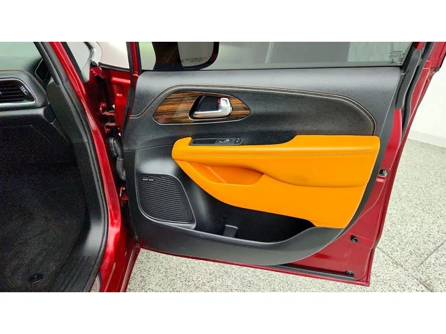 SEMINUEVOS CHRYSLER Pacifica a Estados en autogozo