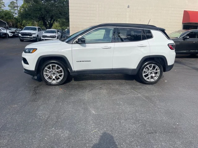 SEMINUEVOS JEEP COMPASS a Estados en autogozo