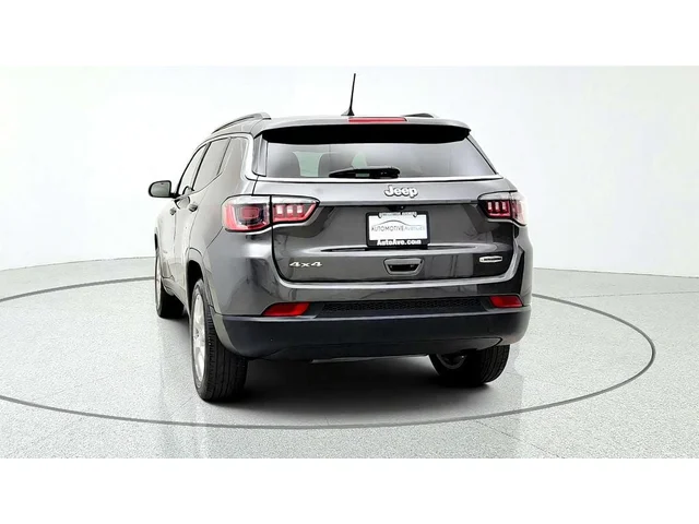 SEMINUEVOS JEEP Compass a Estados en autogozo
