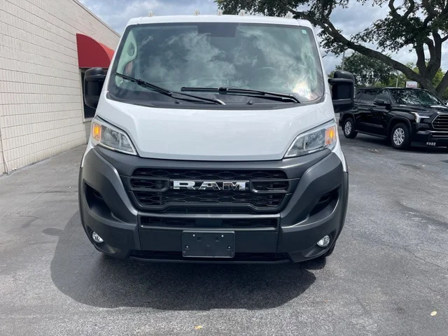 SEMINUEVOS RAM PROMASTER a Estados en autogozo