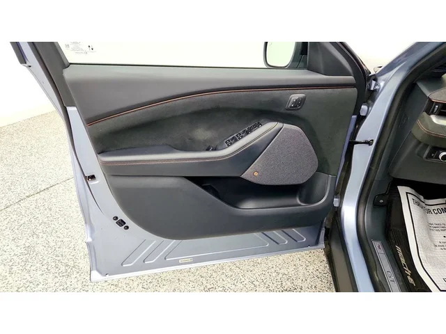 SEMINUEVOS FORD Mustang Mach-E a Estados en autogozo