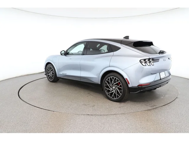SEMINUEVOS FORD Mustang Mach-E a Estados en autogozo