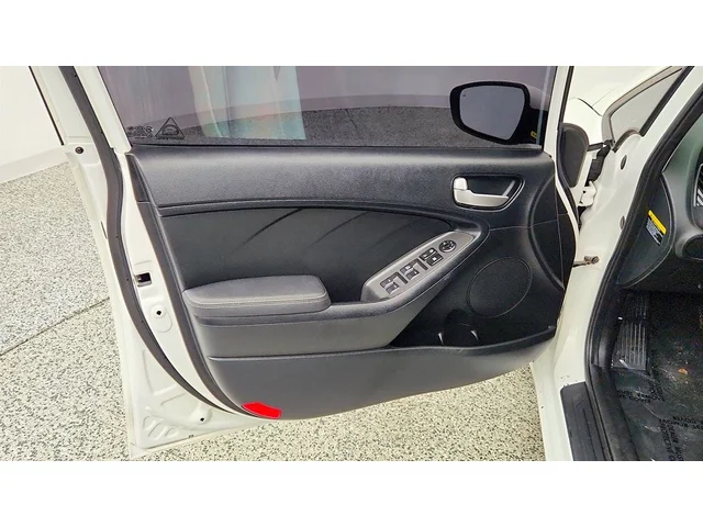 SEMINUEVOS KIA Forte a Estados en autogozo