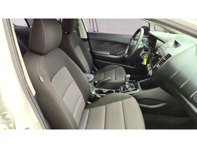 SEMINUEVOS KIA Forte a Estados en autogozo