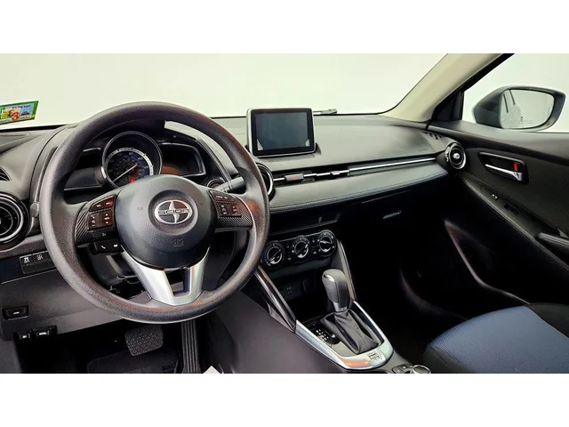 SEMINUEVOS SCION iA a Estados en autogozo